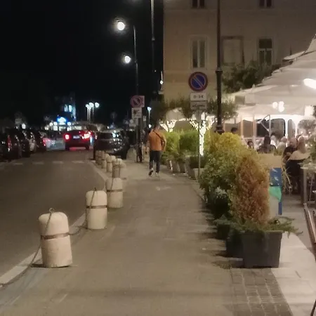 La Casa Di Gio Φιουμιτσίνο
